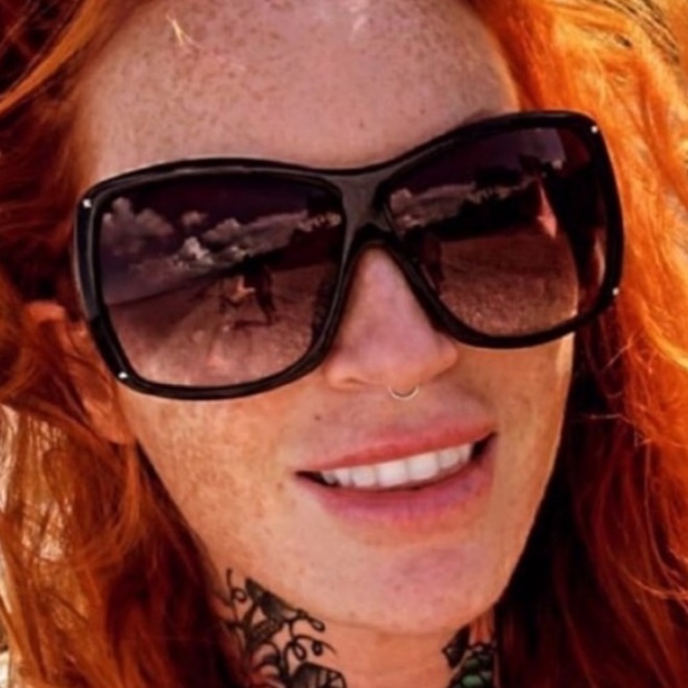 FlyGirls Sunnies 🖤 Best Seller! On The Fly 😎🔥🔥🔥
